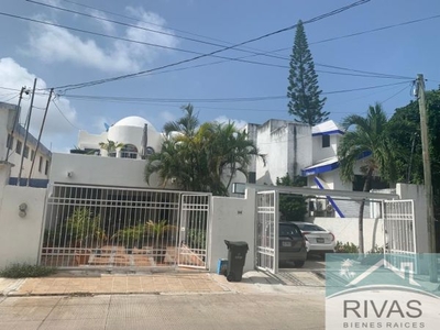 VENTA CASA SM 2A CALLE TORONJA SEGURIDAD REMODELADA 330 M2 CERCA PUERTO CANCUN