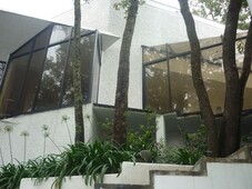 casa en renta - vv461.- minimalista con impresionante jardín colinda a reserva del bosque - 9 baños - 770 m2