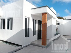 doomos. unica oportunidad casa recien remodelada a 5 minutos de puerto cancun