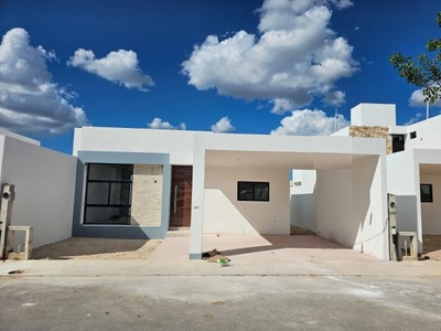 Casa de 1 Planta con 3 Recámaras y Alberca en Conkal,Mérida,Yucatán