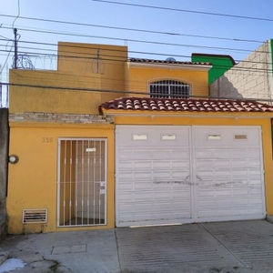 VENTA DE CASA EN COLONIA LOS PAJAROS