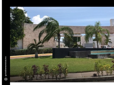 Doomos. Casa en condominio en Remate Bancario Playa del Carmen Quintana Roo