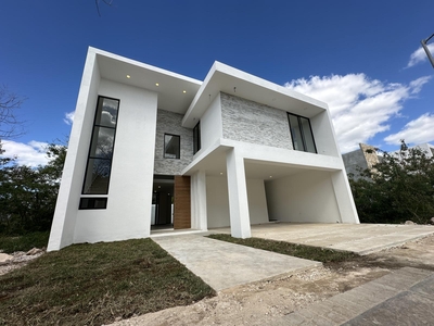 Doomos. Casa en venta en Temozón Norte en Merida,Yucatan