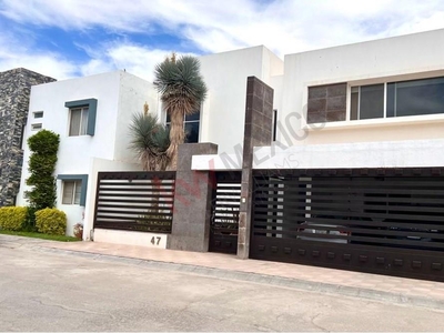 Casa en Venta de dos plantas en Fracc. Las Trojes, Torreón, Coah.