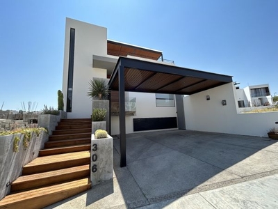 Espectacular casa en Argenta Residencial, Zapopan