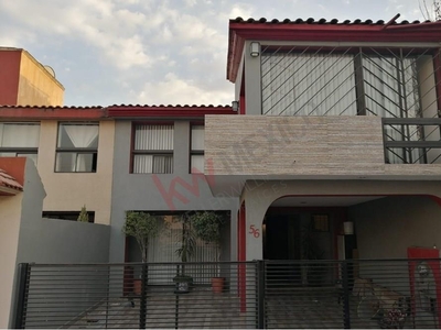 SE VENDE AMPLIA CASA EN JARDINES DEL ALBA, CUAUTITLAN IZCALLI