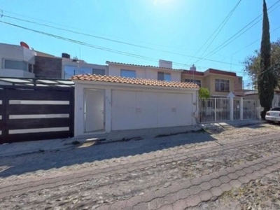 SE VENDE CASA EN CANDILES