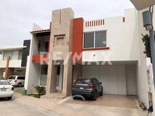 casa en renta en residencial sto. domingo al norte