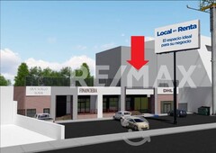 local comercial en renta, en plaza frente a