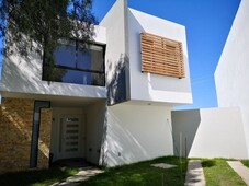 preciosa casa en venta en condominio horizontal lomas de san diego, las colonias - 3 habitaciones - 215 m2
