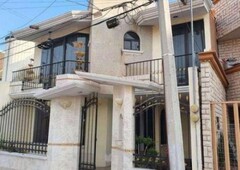 4 cuartos, 240 m oportunidad. casa en renta en privada