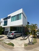 Casa en venta en fraccionamiento valle imperial, Zapopan, Jalisco