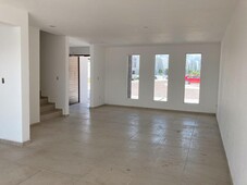 casas en venta - 160m2 - 3 recámaras - corregidora - 3,200,000