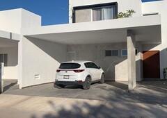 casas en venta - 300m2 - 5 recámaras - cholul - 4,100,000