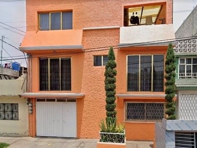 Casa en venta Monte De Piedad, Metropolitana 2da Secc, 57740 Nezahualcóyotl, Estado De México, México