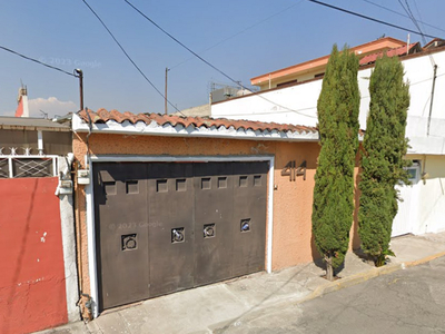 Casa en venta Gladiolas 414, Mz 019, Villa De Las Flores, San Francisco Coacalco, Estado De México, México