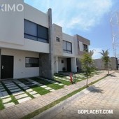 Casa en Venta Lomas de Angelópolis, habitación en planta baja, Puebla - 130 m2