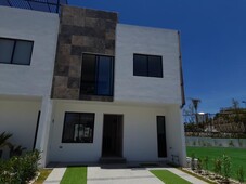 Casas en venta - 102m2 - 3 recámaras - Lomas de Angelópolis - $2,190,000