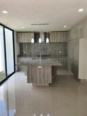 Casas en venta - 170m2 - 4 recámaras - Lomas de Angelópolis - $4,500,000