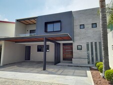 Casas en venta - 273m2 - 4 recámaras - Lomas de Angelópolis - $9,200,000
