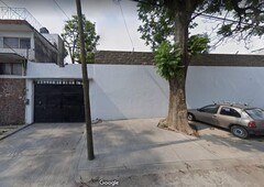 Doomos. Casa ADJUDICADA - Fraccionamiento Pedregal de las Fuentes JIUTEPEC, MOR.
