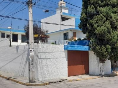 Casa en Venta en Tlacopa, Toluca, Estado de México