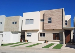 Se vende casa de 3 recámaras en Santa Fe, Valparaíso Residencial, Tijuana PMR925