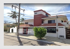 Doomos. (ACV2115) Casa en Venta Col. Guadalupe Tampico 833 . 137 . 0065