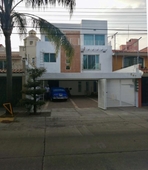 Doomos. DEPARTAMENTO EN VENTA EN LOMAS DE GUADALUPE ZAPOPAN