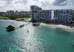 doomos. espectacular departamento en renta en cancun frente al mar