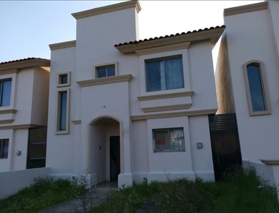 VENDO CASA EN VILLA CALIFORNIA