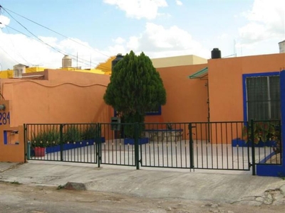 Casa en Alojamiento en Jardines de Pensiones Mérida, Yucatan