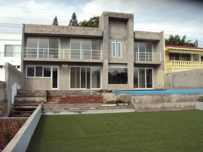 Casa en Venta en Club de Golf Tabachines. Cuernavaca, Morelos