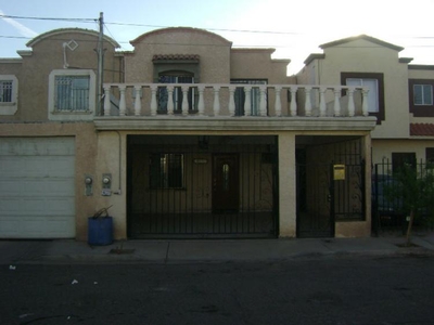 Casa en Venta en Vilas del Rey Mexicali, Baja California