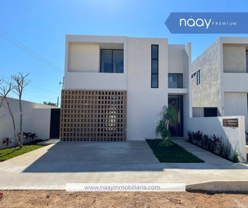 Doomos. Casa en Venta en Alera Dzitya NP-310