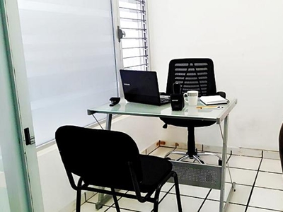 Oficina en Renta en JARDINES DEL MORAL Guanajuato, Guanajuato