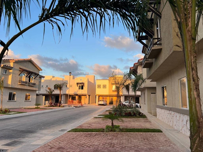 Casa En Venta Residencial Catania Cancún $2,600,000 Amueblada