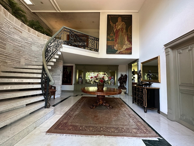 Excelente Casa A La Venta En Lomas De Chapultepec (s)