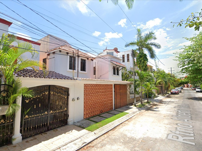 Gran Remate, Casa En Col. Supermanzana 50, Cancún, Quintana Roo.