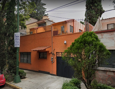 Remate Bancario, Casa A La Venta En La Colonia Del Carmen Coyoacán