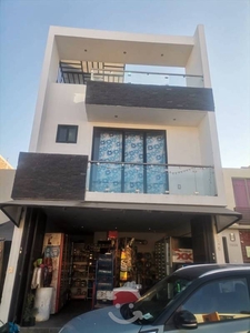 casa con negocio en venta