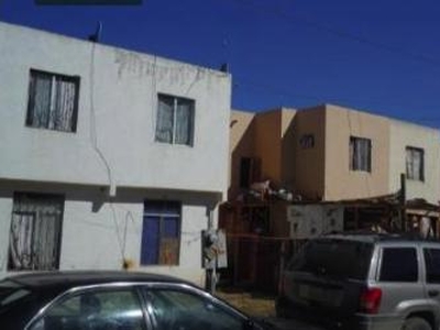 Doomos. Casa en Venta en Tijuana, B.C. Fracc Hacienda las Delicias, Arroyo Mirador Cond. Quila