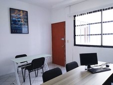 1 cuarto, 21 m oficinas amplias con todos los servicios col. arcos vallarta