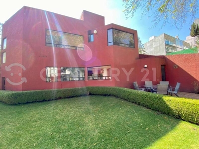 CASA EN CONOMINIO-RENTA- DE 4 CASAS EN AV. TOLU...