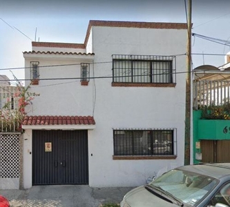 Casa en venta ubicada en Coyoacan Ciudad de Mexico Col Prado Churubusco Calle Dragon Excelente Oportunidad