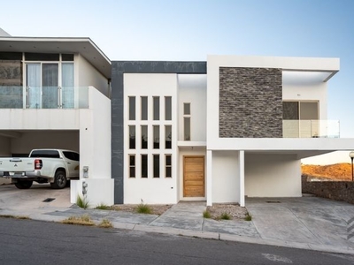 Casa Venta Albaterra $4,300,000 FT