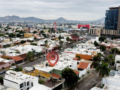 Casa VILLA SATELITE en venta, ubicada por calle Obregon a 150 metros de METROCENTRO