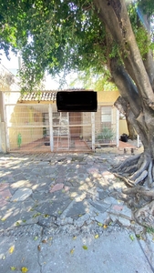 CASA EN VENTA COL. PINAR DE LA CALMA