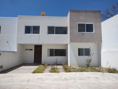 Casa en venta en Col. Pocitos, Aguascalientes, Aguascalientes.