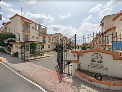 Casa En Privada Alcira Villa Del Real